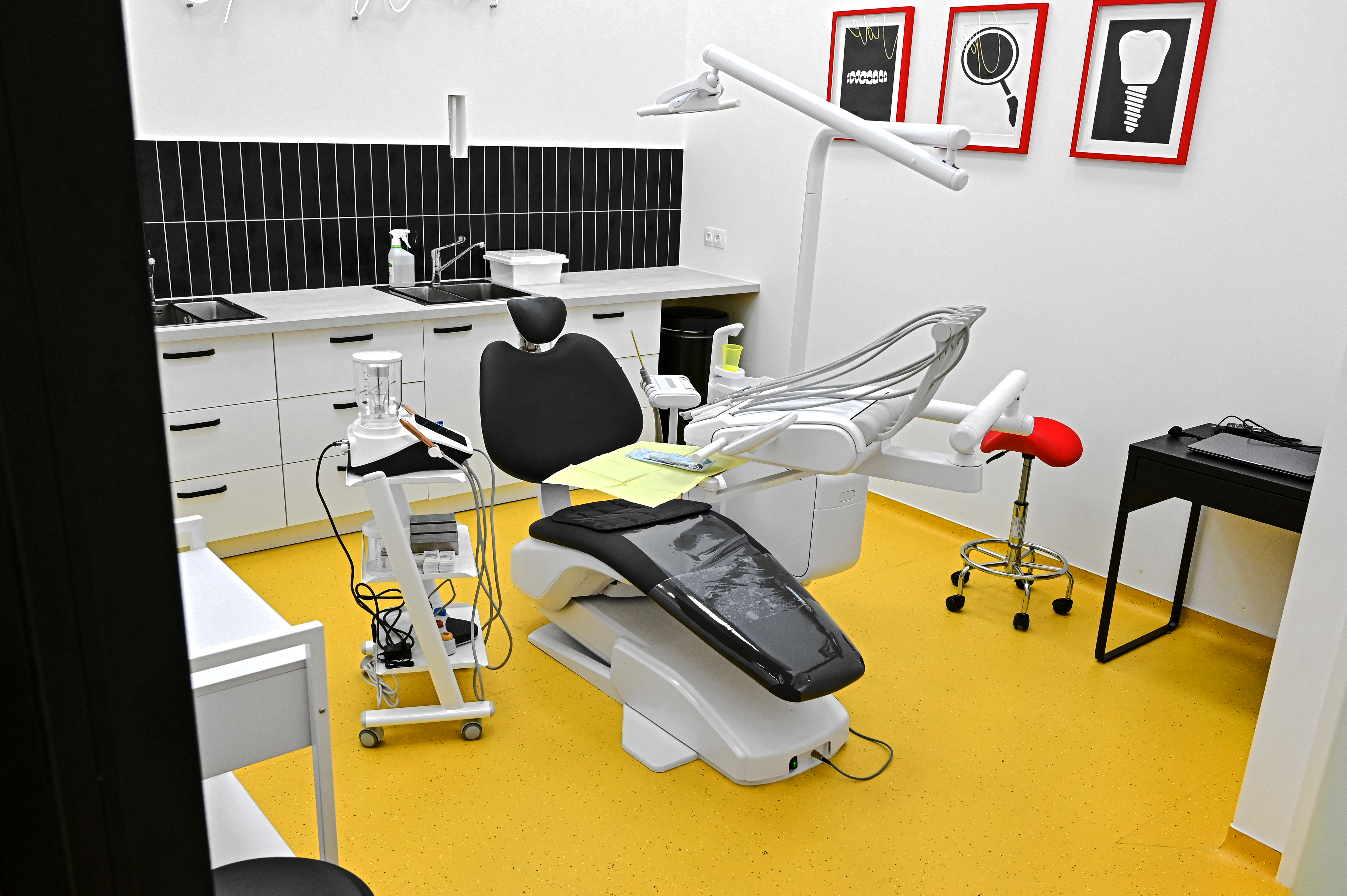 DENTEO fogászat - Dr. Darban Hamid - Smilezor Partner