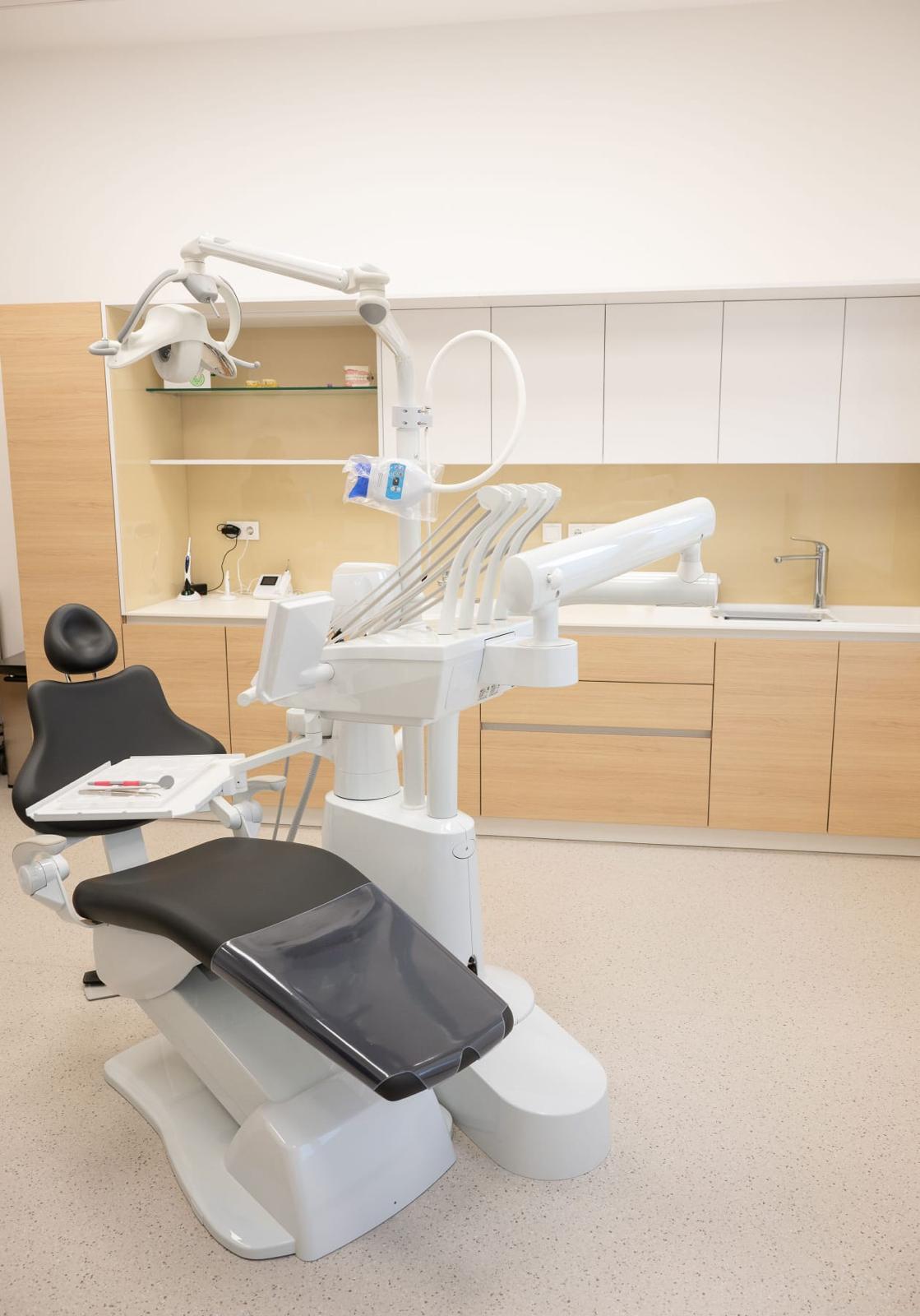 DA DENTAL CARE