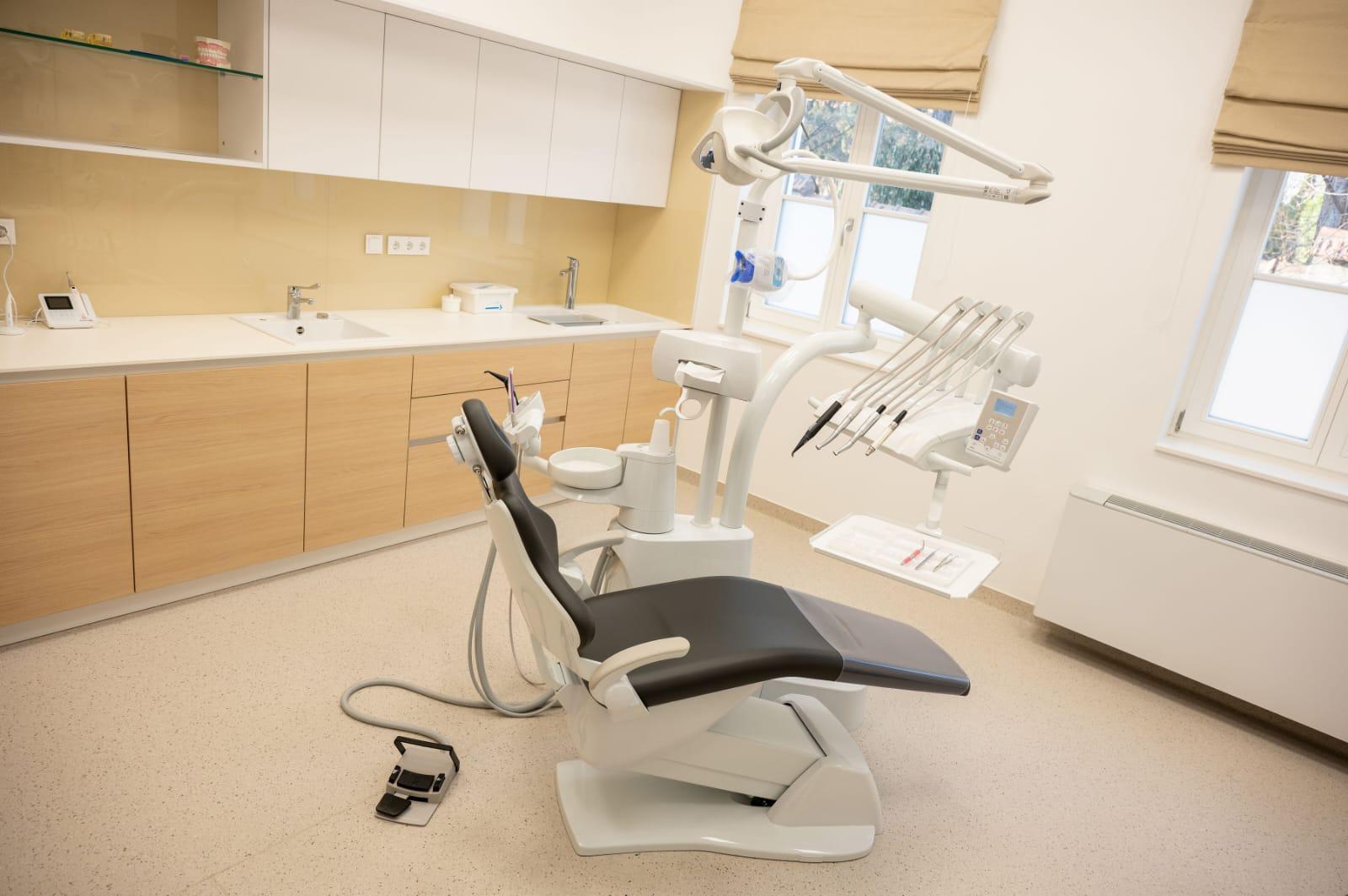 DA DENTAL CARE